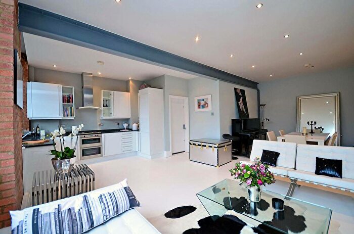 1 Bedroom Flat To Rent In Shepherdess Place, Islington, London, N1