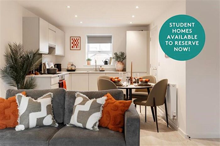 3 Bedroom End Of Terrace House To Rent In Atkin Drive, New Basford, NG7