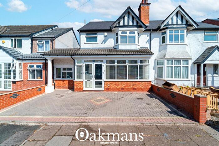 3 Bedroom Semi Detached House For Sale In Tetley Road, Birmingham, West Midlands, B11
