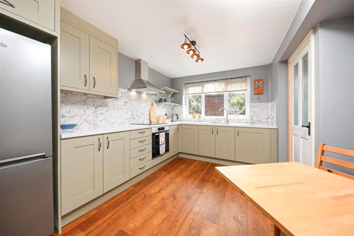 2 Bedroom End Of Terrace House To Rent In Post Office Row, Litton, Buxton, SK17