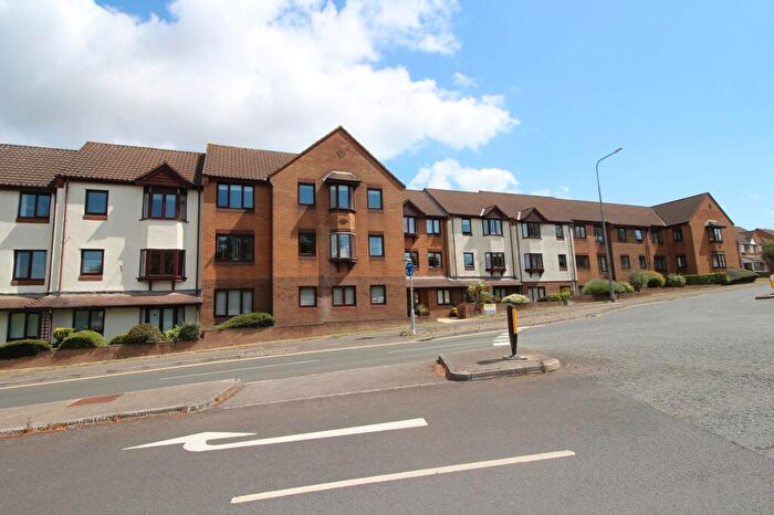 2 Bedroom Flat For Sale In Midland Way, Thornbury, BS35