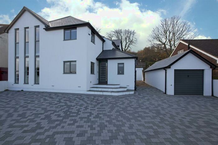 4 Bedroom Detached House To Rent In Goldstone Crescent, Hove, BN3