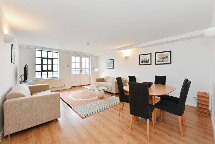 1 Bedroom Flat To Rent In Merchant Court, Wapping Wall, London, E1W