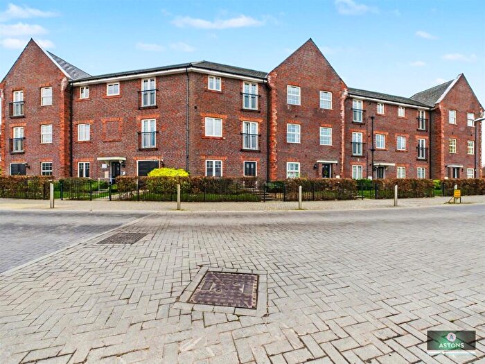 2 Bedroom Flat For Sale In Somerley Drive, Crawley, RH10