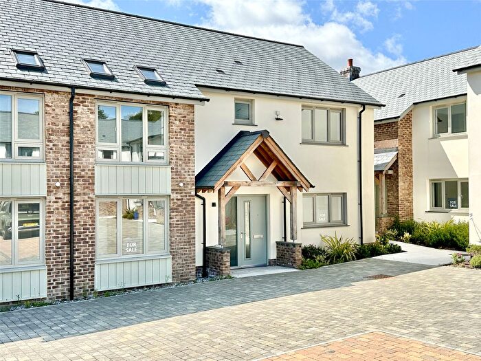 4 Bedroom Semi-detached House For Sale In Market Gardens, Torrington, Devon, EX38