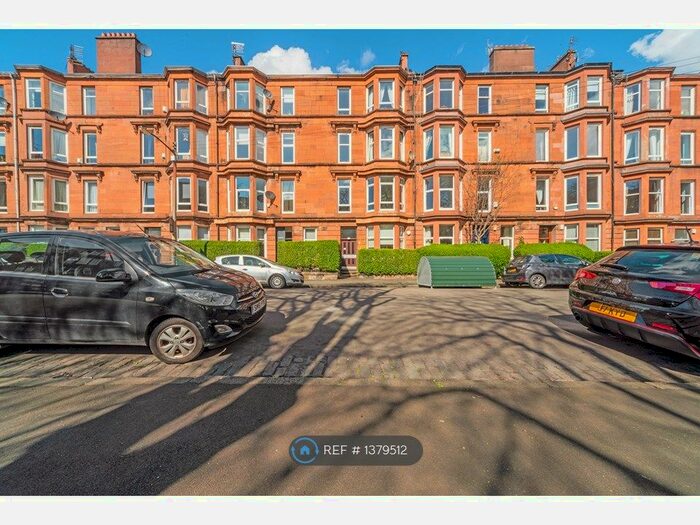 2 Bedroom Flat To Rent In Waverley Gardens, Glasgow, G41