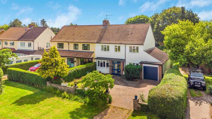 5 Bedroom Semi-Detached House For Sale In Birch Green, Hertford, SG14