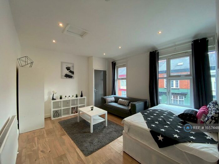 Studio To Rent In Beckingham Road, Leicester, LE2