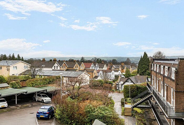 2 Bedroom Maisonette For Sale In Knotts Place, Sevenoaks, Kent, TN13