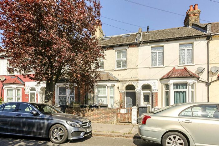 4 Bedroom Terraced House For Sale In Grasmere Road, South Norwood, SE25