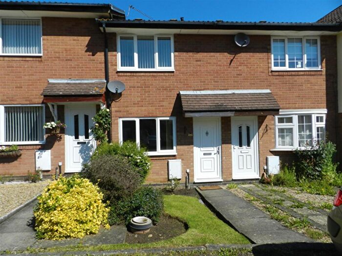 2 Bedroom House To Rent In Stefen Hill, NN11