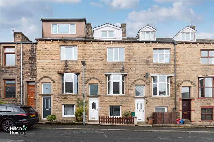 3 Bedroom Terraced House For Sale In York Street, Barnoldswick, BB18