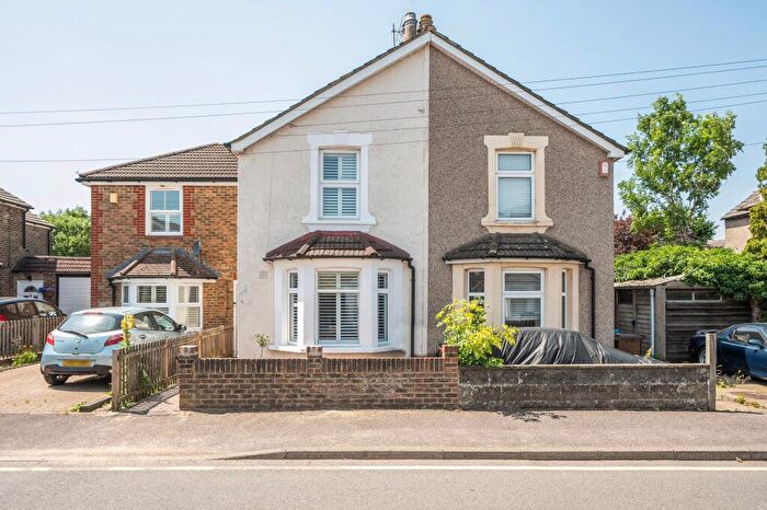 2 Bedroom Terraced House For Sale In Glebe Road, Warlingham, CR6