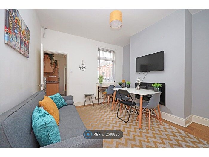 3 Bedroom Terraced House To Rent In Elgin Street, Stoke-On-Trent, ST4