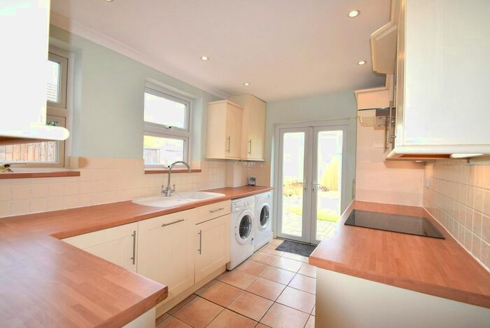 2 Bedroom Terraced House To Rent In Duke Street, Windsor, Berkshire, SL4