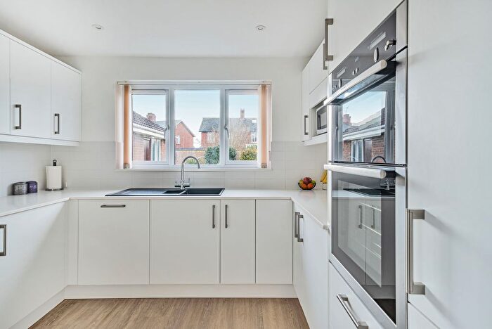 4 Bedroom Detached House For Sale In Peile Drive, Taunton, TA2
