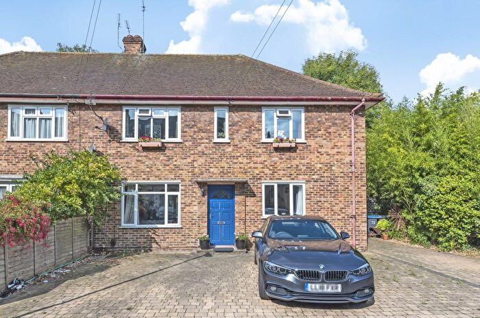 2 Bedroom Flat For Sale In Amity Grove, Raynes Park, London, SW20