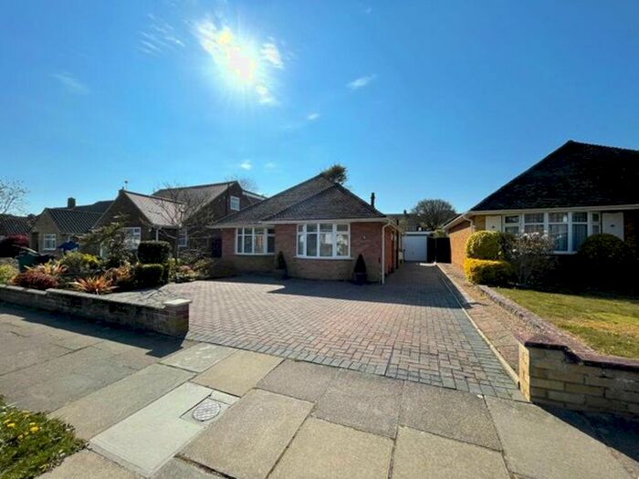 2 Bedroom House To Rent In Hangleton Valley Drive -, P17