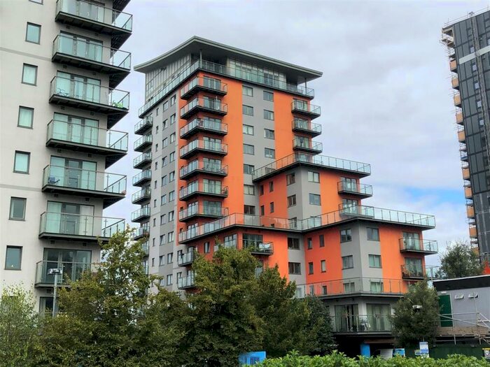2 Bedroom Apartment To Rent In Mast Quay, London, SE18