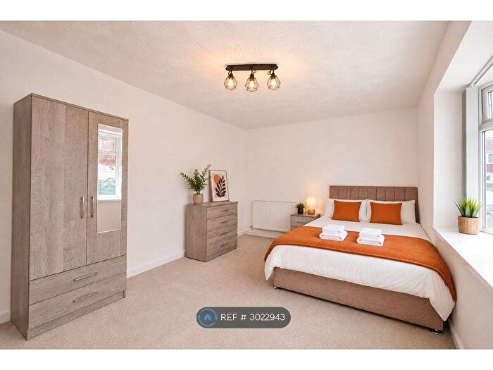 6 Bedroom Semi Detached House To Rent In Chamberlin Avenue, Bridgwater, TA6