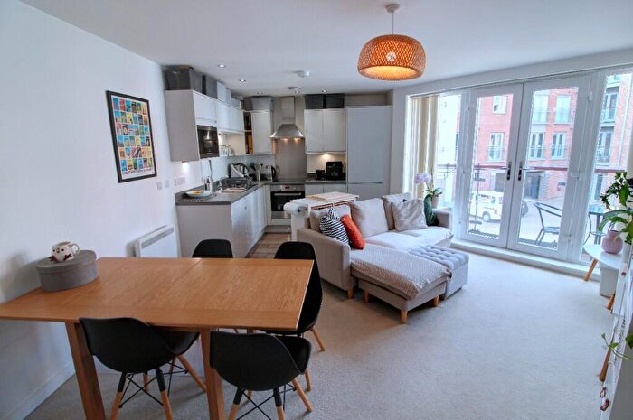 2 Bedroom Apartment To Rent In Worsdell Drive, Gateshead, Tyne And Wear, NE8