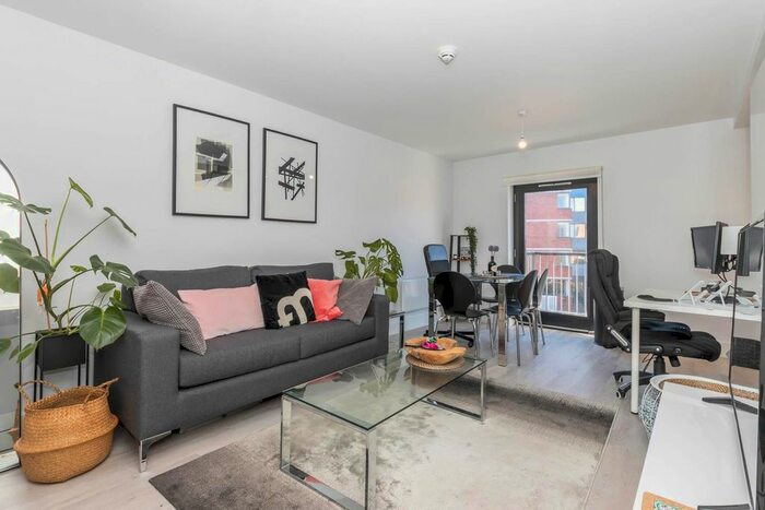 1 Bedroom Flat To Rent In Caspar House, Charlotte Street, Birmingham, B3