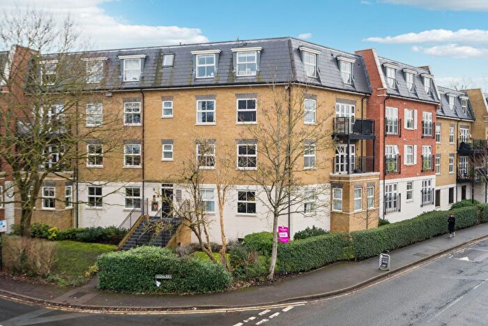 2 Bedroom Flat For Sale In Oldfield Road, Maidenhead, SL6