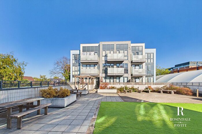 1 Bedroom Flat For Sale In Cavalier Close, Ardley Court, SM6