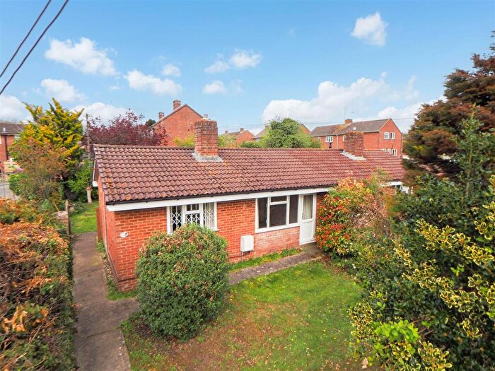 1 Bedroom Bungalow For Sale In Micheldever Road, Whitchurch, RG28