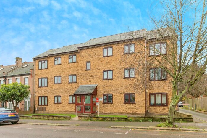 1 Bedroom Flat To Rent In Roxborough Road, Harrow-On-The-Hill, Harrow, HA1