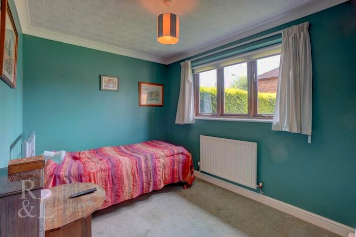 3 Bedroom Bungalow For Sale In Gresham Close, West Bridgford, Nottingham, NG2