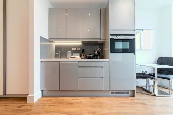 Studio To Rent In Westgate House, West Gate, London, W5