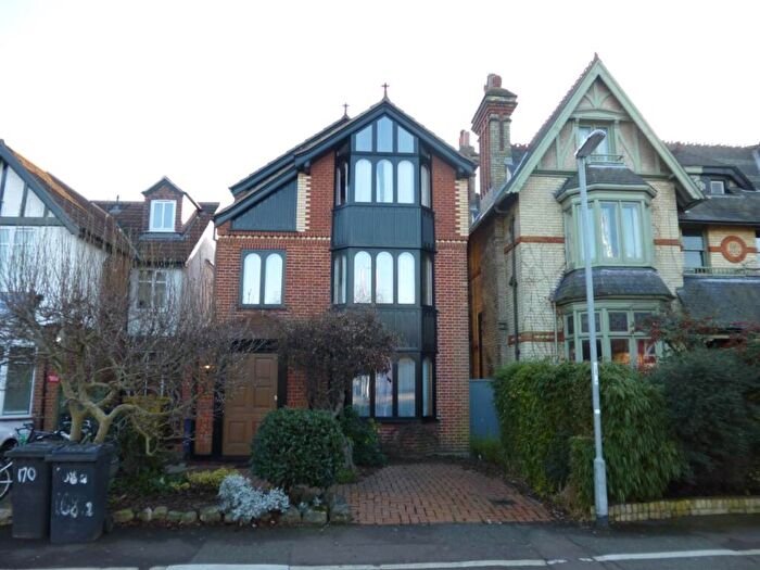 2 Bedroom Flat To Rent In Chesterton Road, Cambridge, CB4