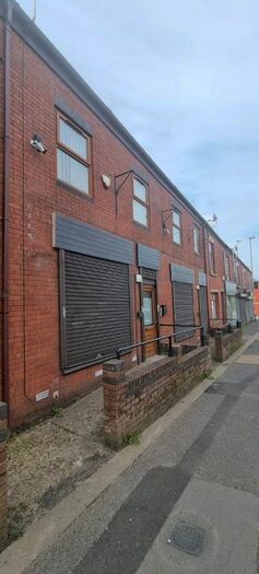 Studio To Rent In Hollins Road, Oldham, OL8