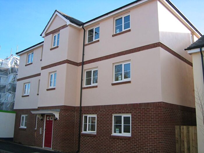 2 Bedroom Flat To Rent In Bideford, Devon, EX39