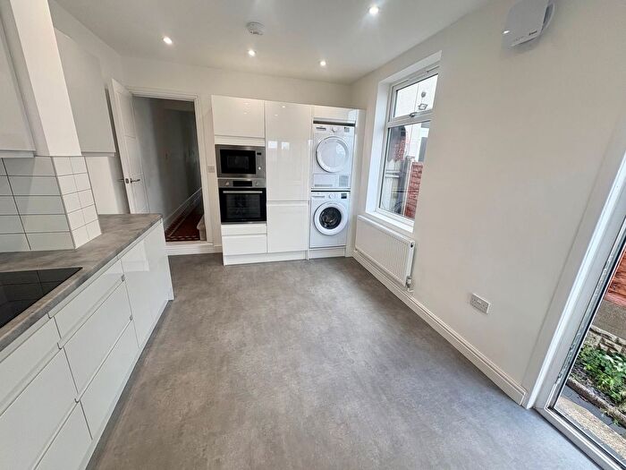 3 Bedroom Terraced House To Rent In Barclay Road, Smethwick, B67