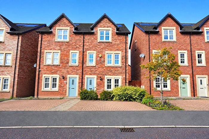 3 Bedroom Semi-Detached House For Sale In Birch Tree Way, Preston, Lancashire, PR4
