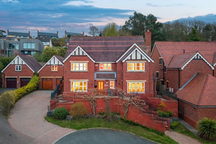 5 Bedroom Detached House For Sale In Swallow Drive, Kelsall, Tarporley, CW6