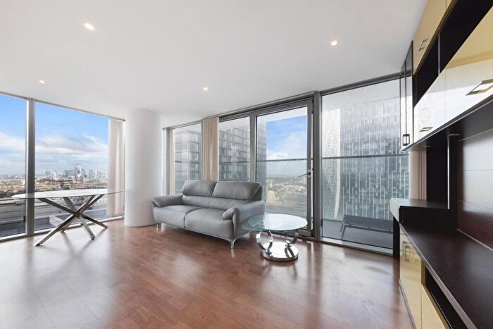 2 Bedroom Apartment For Sale In Landmark East Tower, Marsh Wall, E14