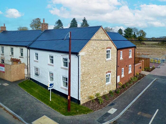 4 Bedroom Detached House For Sale In Hartwell Road, Hanslope, Milton Keynes, MK19