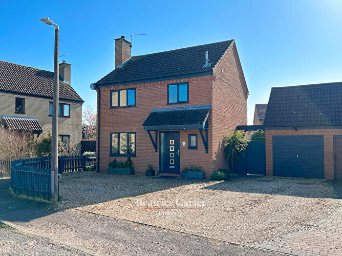 3 Bedroom Detached House For Sale In Holly Walk, Beck Row, IP28