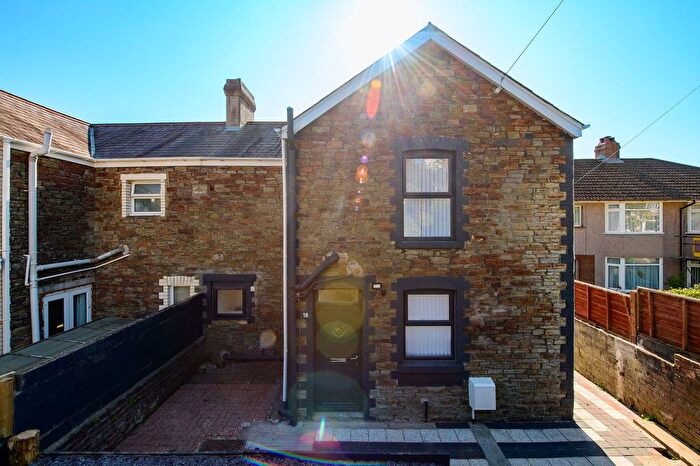 3 Bedroom Semi Detached House For Sale In Bwllfa Road, Ynystawe, Swansea, SA6