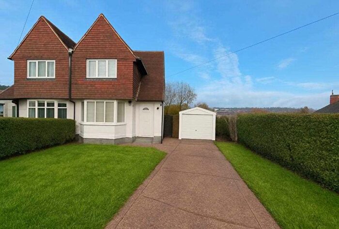 3 Bedroom Semi Detached House To Rent In Hereford Road, Bakersfield, Nottingham, NG3