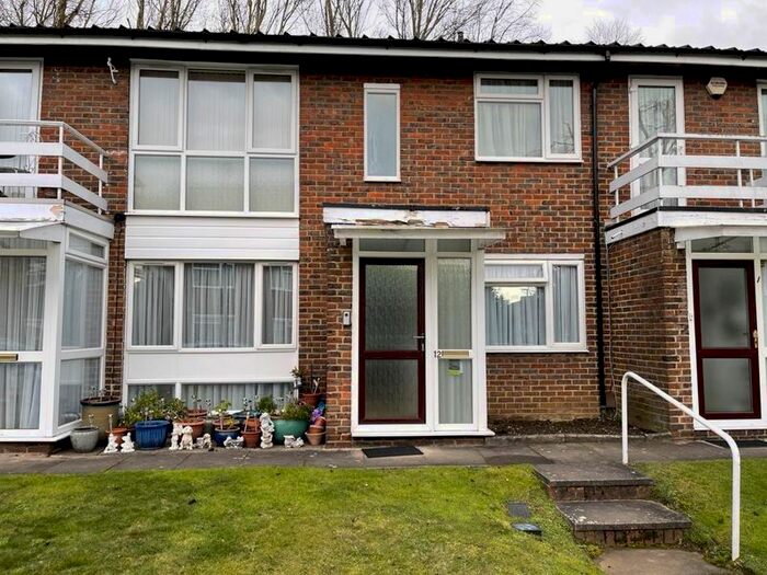 2 Bedroom Flat To Rent In White House Drive, Stanmore HA7