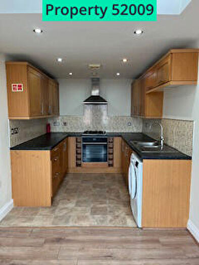 2 Bedroom Flat To Rent In Flat, Asfordby Street, Leicester, LE5