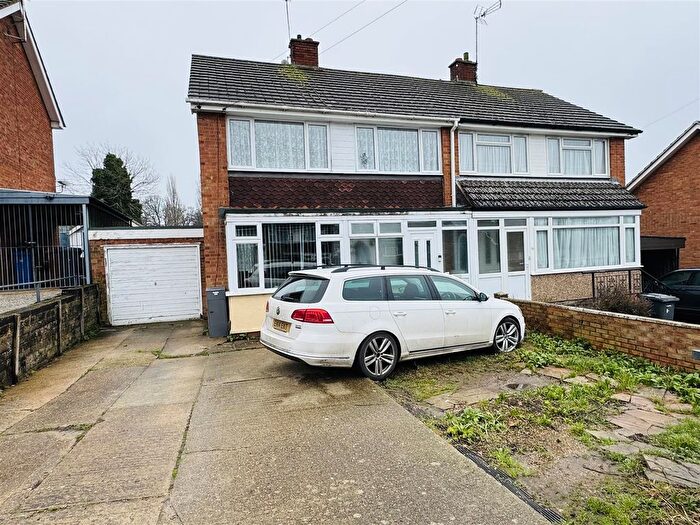 3 Bedroom Semi Detached House For Sale In Bridgwater Road, Ipswich, IP2