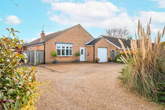 3 Bedroom Detached Bungalow For Sale In Manor Park Road, Corton, NR32