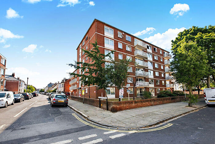 2 Bedroom Apartment To Rent In Outram Road, Southsea, PO5