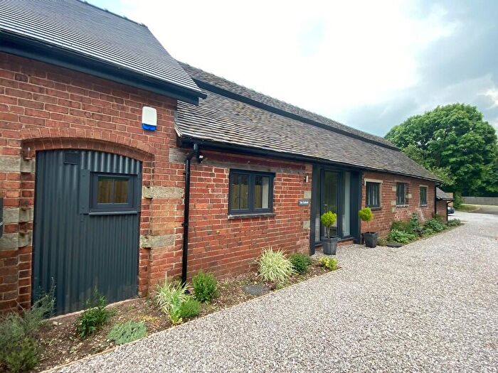 3 Bedroom Barn Conversion For Sale In London Road, Weston, ST18