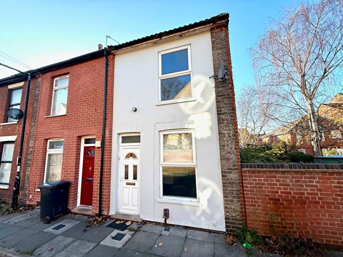 2 Bedroom End Of Terrace House To Rent In Emlen Street, Ipswich, IP1